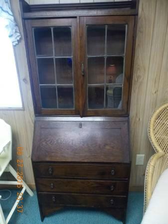 Late 1800's Secretary Desk/Cabinet/Hutch/Bookcase - Picture of .