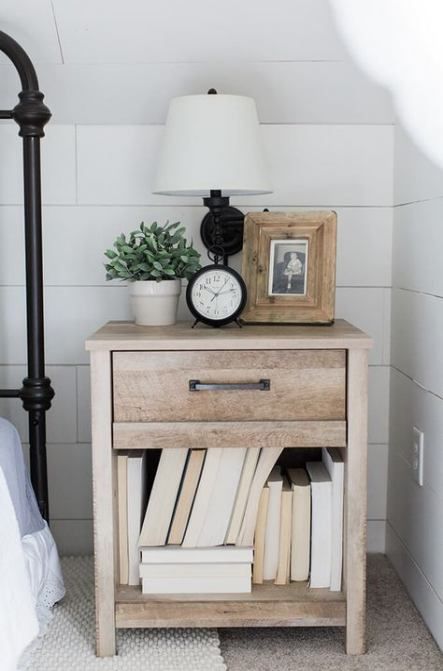 48 Ideas For Farmhouse Bedroom Nightstand Decor #farmhouse .