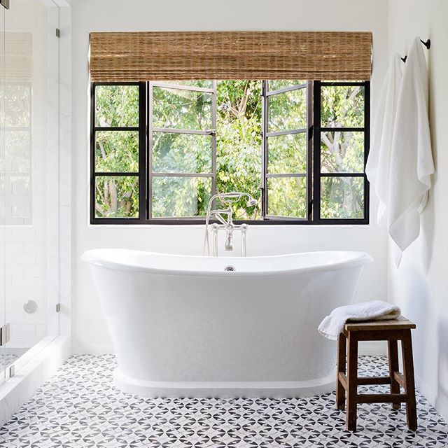 8 of the Best Bathrooms We've Seen on Instagram Late