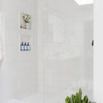 The 7 Best Small Bathroom Paint Colo