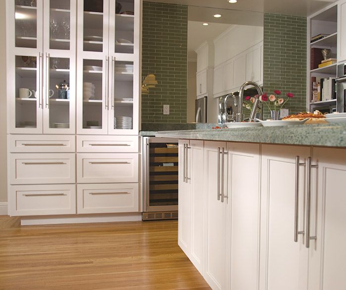 Off White Shaker Cabinets in a Contemporary Kitchen - Omega .