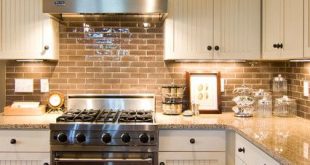 Pin by Susan Steege on House | Brick backsplash kitchen, Brick .