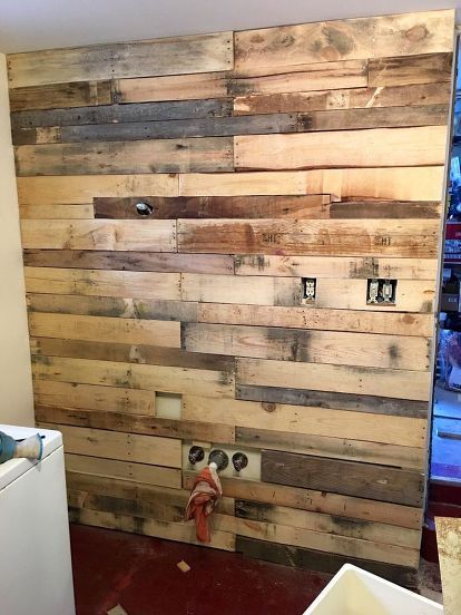 Laundry Room Pallet Wall | Pallet wall decor, Pallet laundry room .