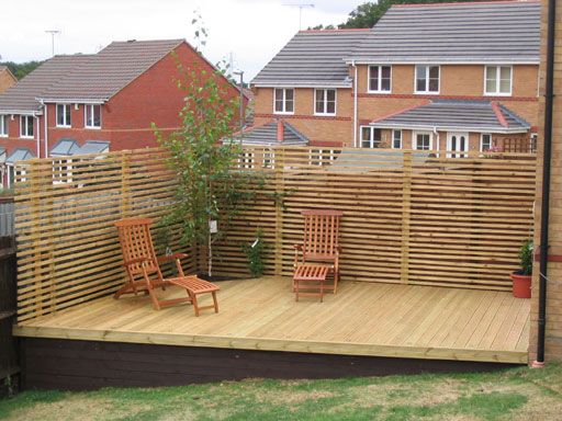 Decking16.jpg (512×384) | Sloped garden, Sloped backyard, Deck gard