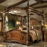 Villa Valencia Canopy Bed | Canopy bedroom sets, King size canopy .