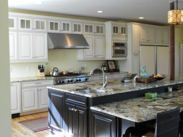 Kitchen Islands with Table Seating | Staggered height kitchen .