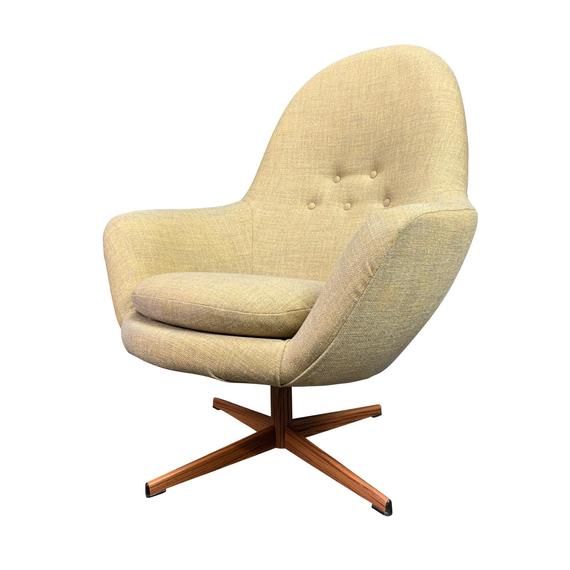 Vintage Danish Mid Century Modern Swivel Lounge Chair | Et