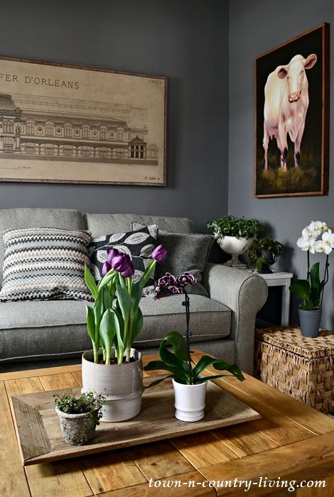 Modern Country Home Tour: Spring 2019 - Town & Country Living .