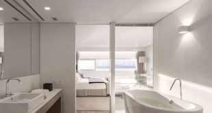 Luxurious ensuite bathrooms are always a good thing. | Minimalist .