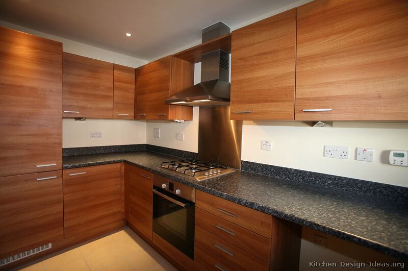 Pictures of Kitchens - Modern - Medium Wood Kitchen Cabinets .