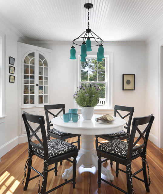 17 Simple But Elegant Small Dining Room Desig