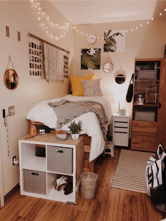 Simple Small Room Decor Ideas