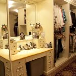 vanity built into walk in wardrobe - Google Search | Closet .