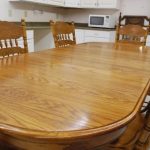 Solid Oak Shin Lee Dining Table with 6 chairs | Go2GuysAuction.c