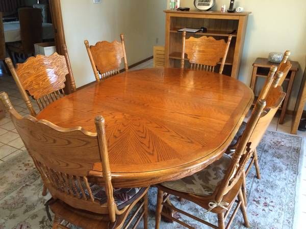 Solid Oak Dining Table And 6 Chairs