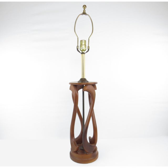 Vintage Mid-Century Modern Walnut and Brass Table Lamp in the .