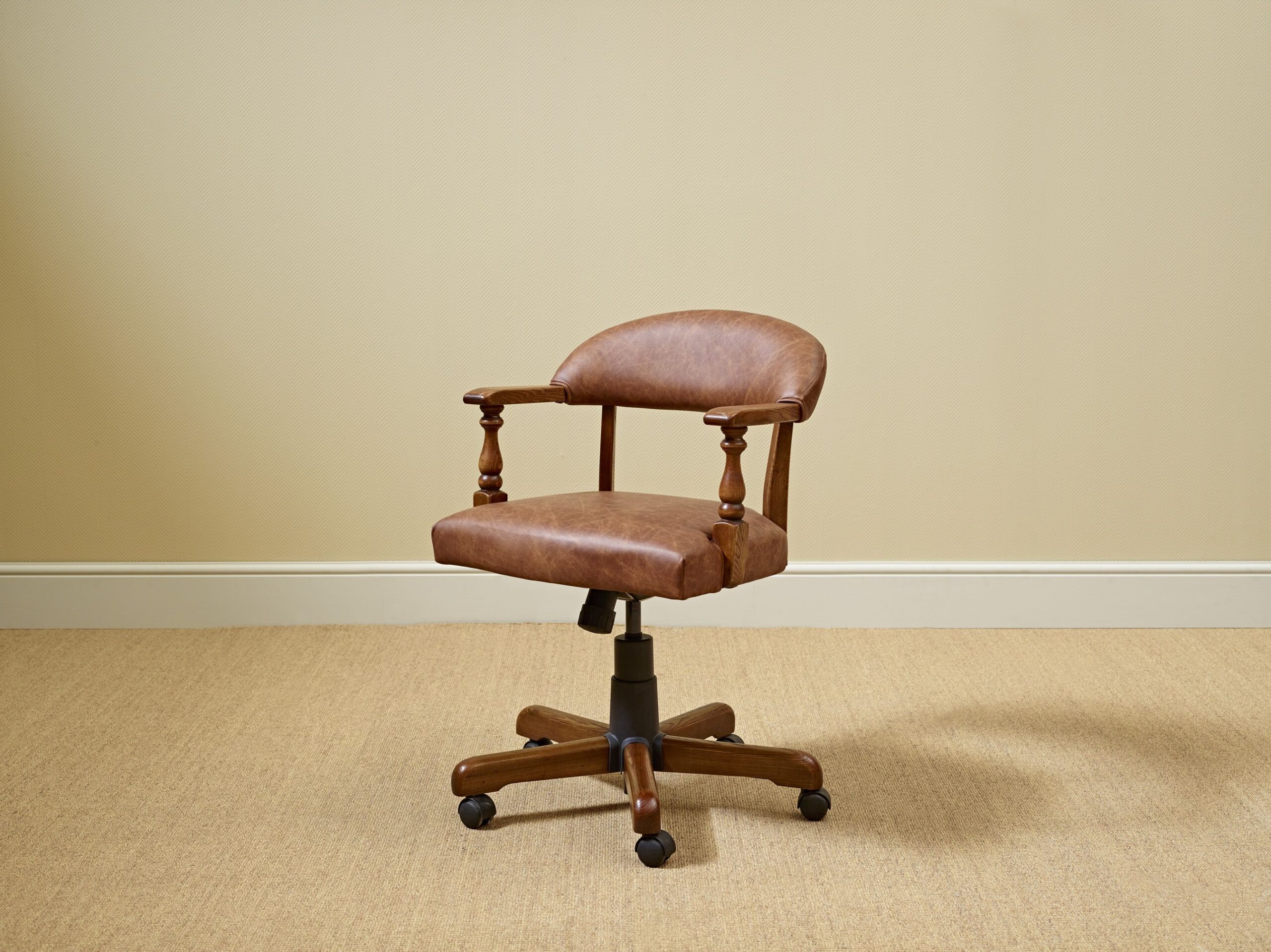 The Timeless Elegance of a Leather Captains Chair