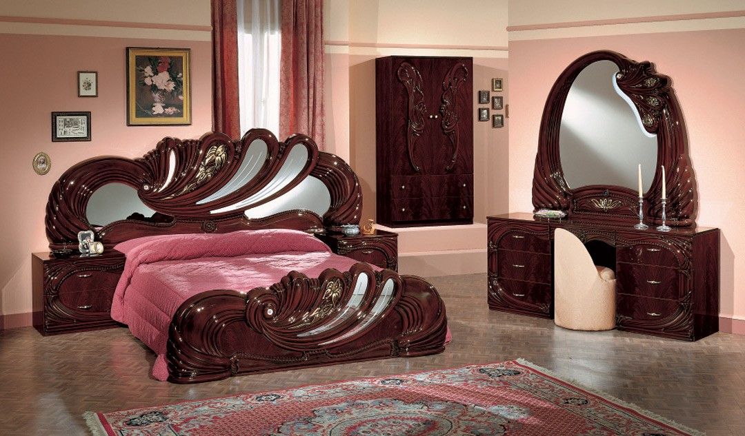 Exquisite Italian Bedroom Furniture Collections