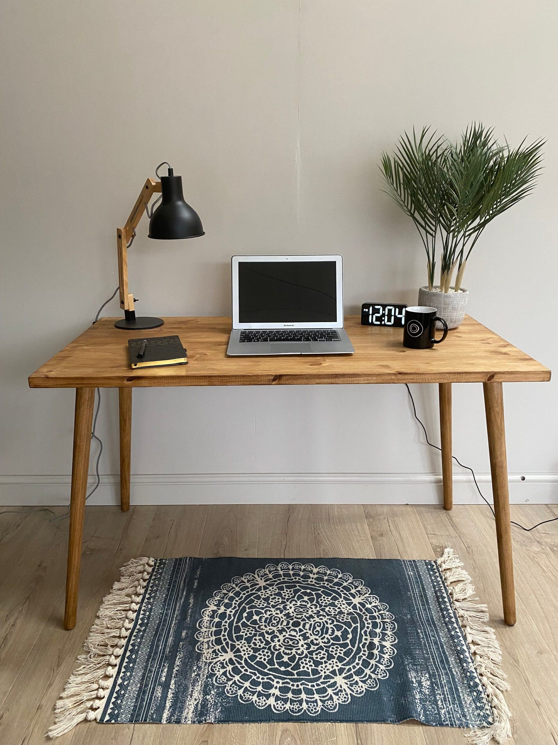 The Beauty of Wooden Home Office Desks