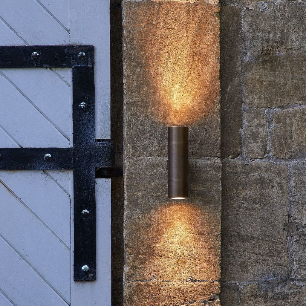 Modern Outdoor Wall Lights: Enhancing Your Outdoor Space