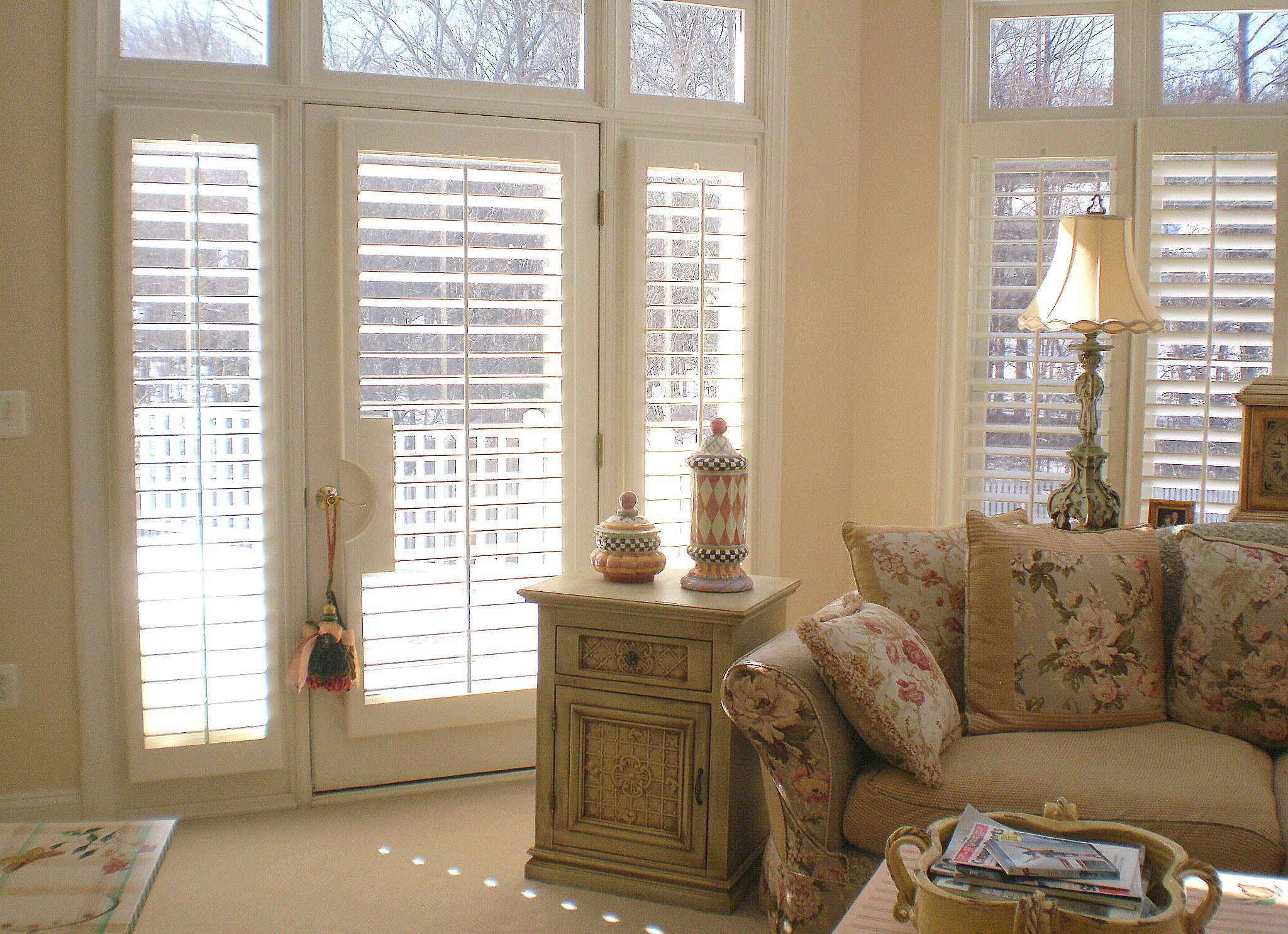 The Beauty of Faux Wood Plantation Shutters: A Stylish and Affordable Window Treatment