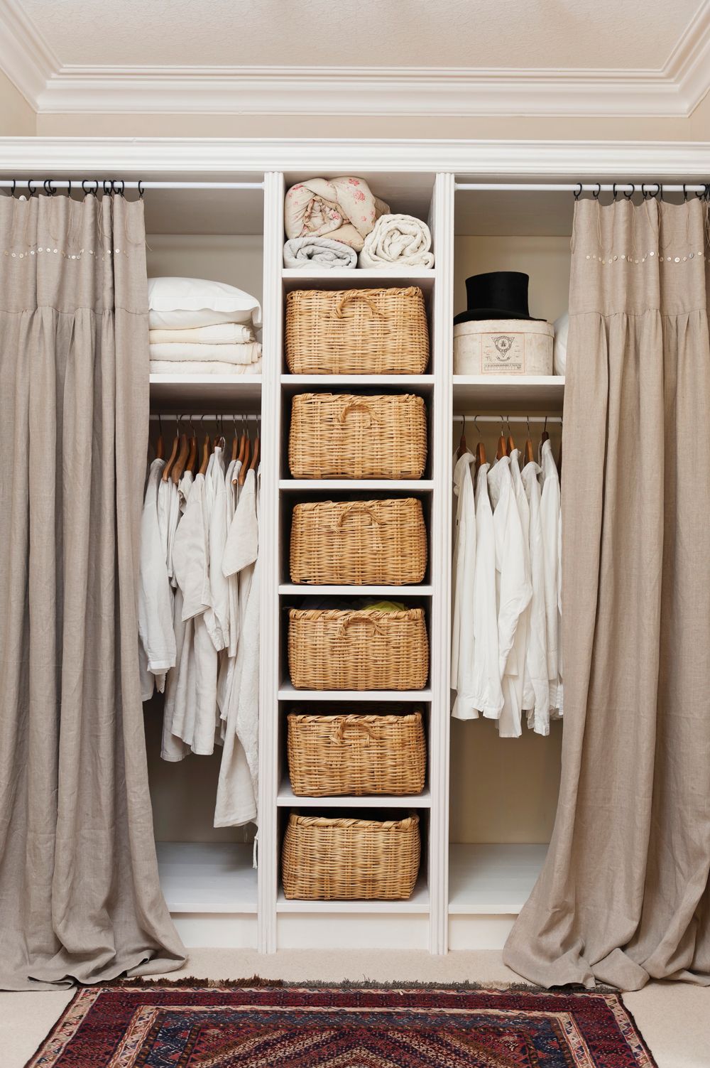 Creative Ways to Organize Your Bedroom Clothes Without Spending a Fortune