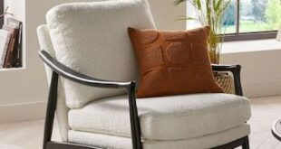 Accent Comfy Chairs