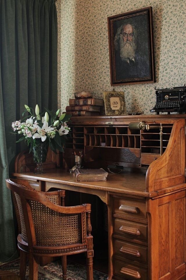 A Glimpse into the Timeless Beauty of Antique Furniture