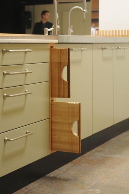 Compact Solutions for Kitchen Storage: Maximizing Space with Small Cabinets