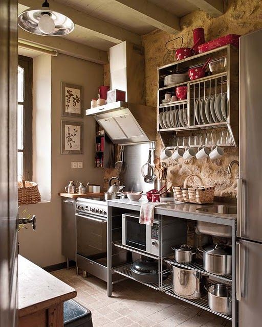 Compact and Cozy: Creative Country Kitchen Ideas for Small Spaces