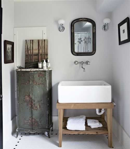 Compact and Stylish: Effortless Bathroom Designs for Small Spaces