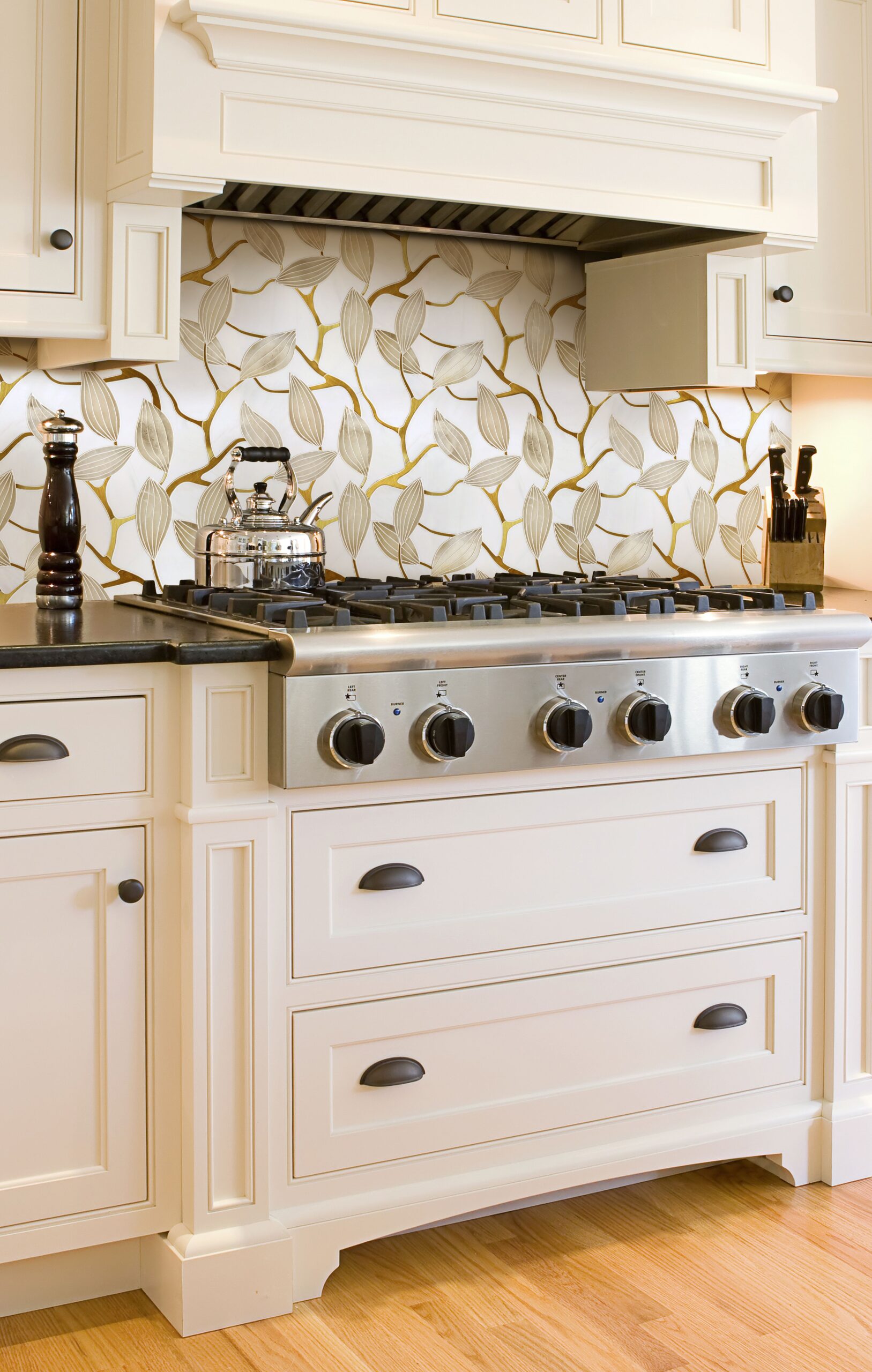 Creative Country Kitchen Tile Backsplash Ideas for Your Home