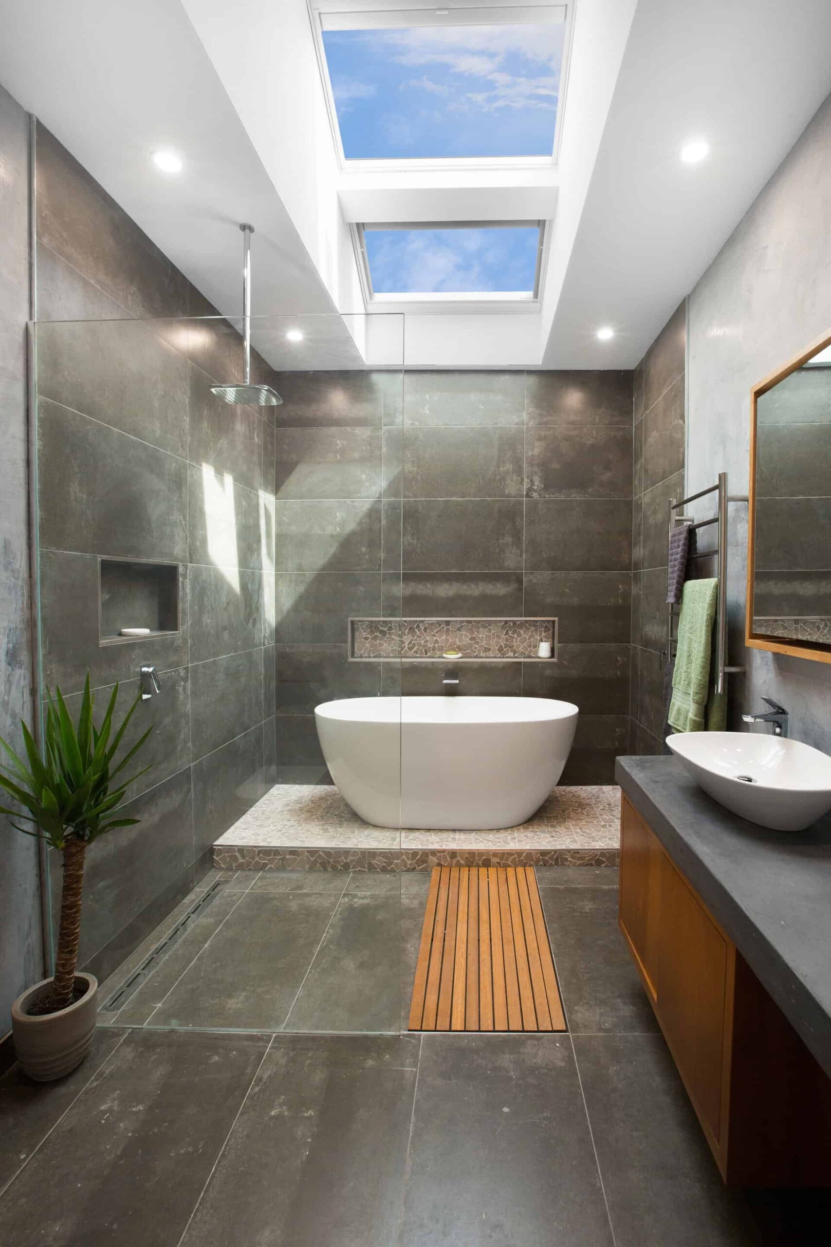 Creative Solutions for Maximizing Bathroom Space