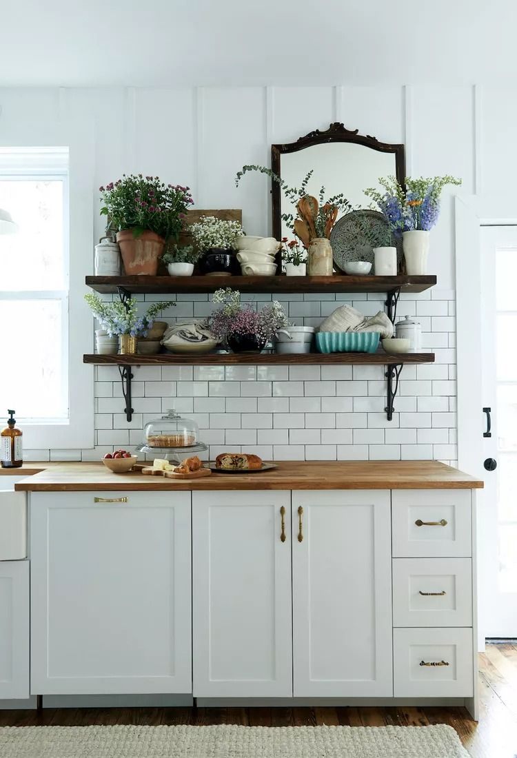 Creative Ways to Design a Country Kitchen with Tile Backsplash