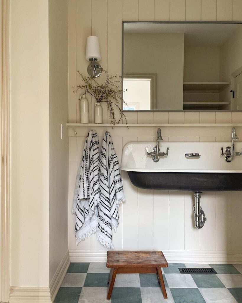 Bathroom Remodeling Ideas For Small Spaces