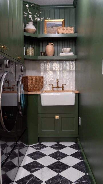 Creative Ways to Spruce Up Your Laundry Room Decor with DIY Techniques