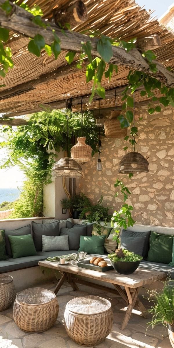 Creative Ways to Spruce Up Your Outdoor Patio With Modern Decor