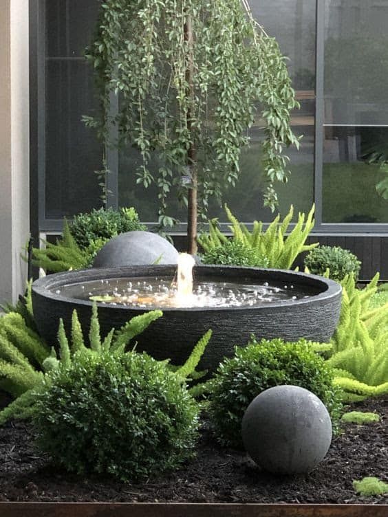 Creative and Charming Ways to Transform Your Small Garden with Landscaping