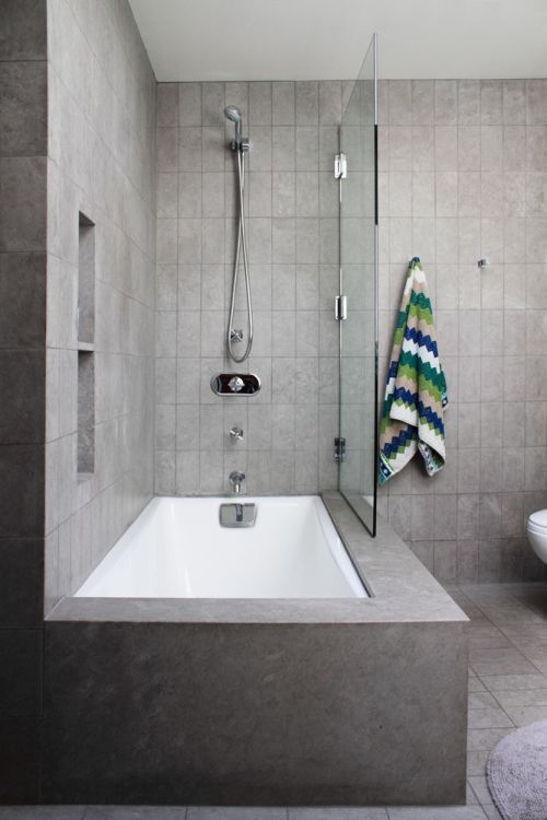 Efficient Layouts: Compact Bathroom Designs Featuring Both Bathtub and Shower