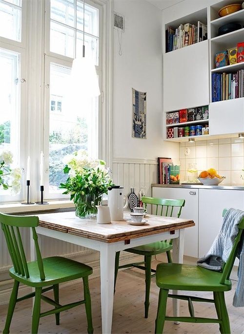 Efficient and Stylish Kitchen Cupboard Designs for Small Spaces