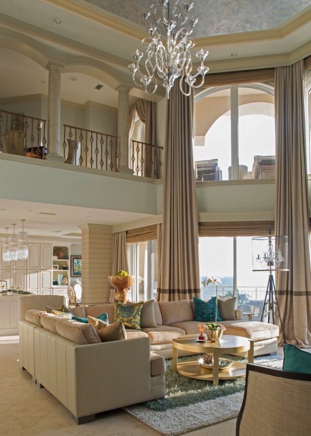 Elegant Floor-Length Curtains for a Stylish Living Room