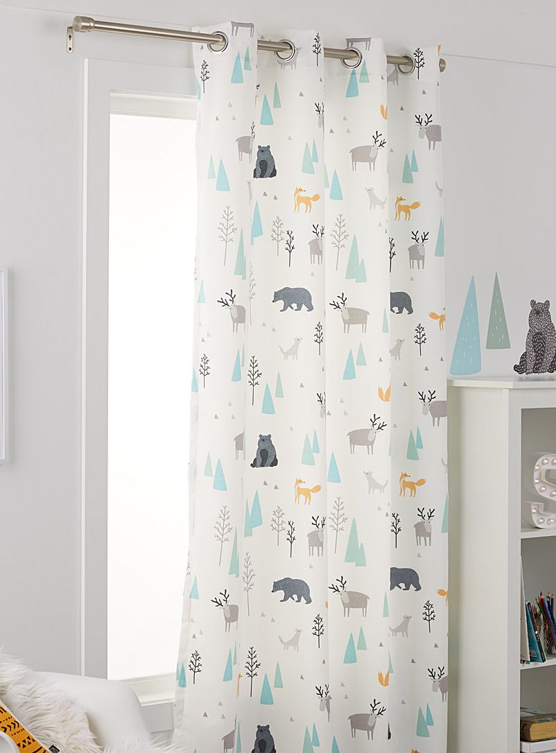 Exploring the World of Kids’ Curtains