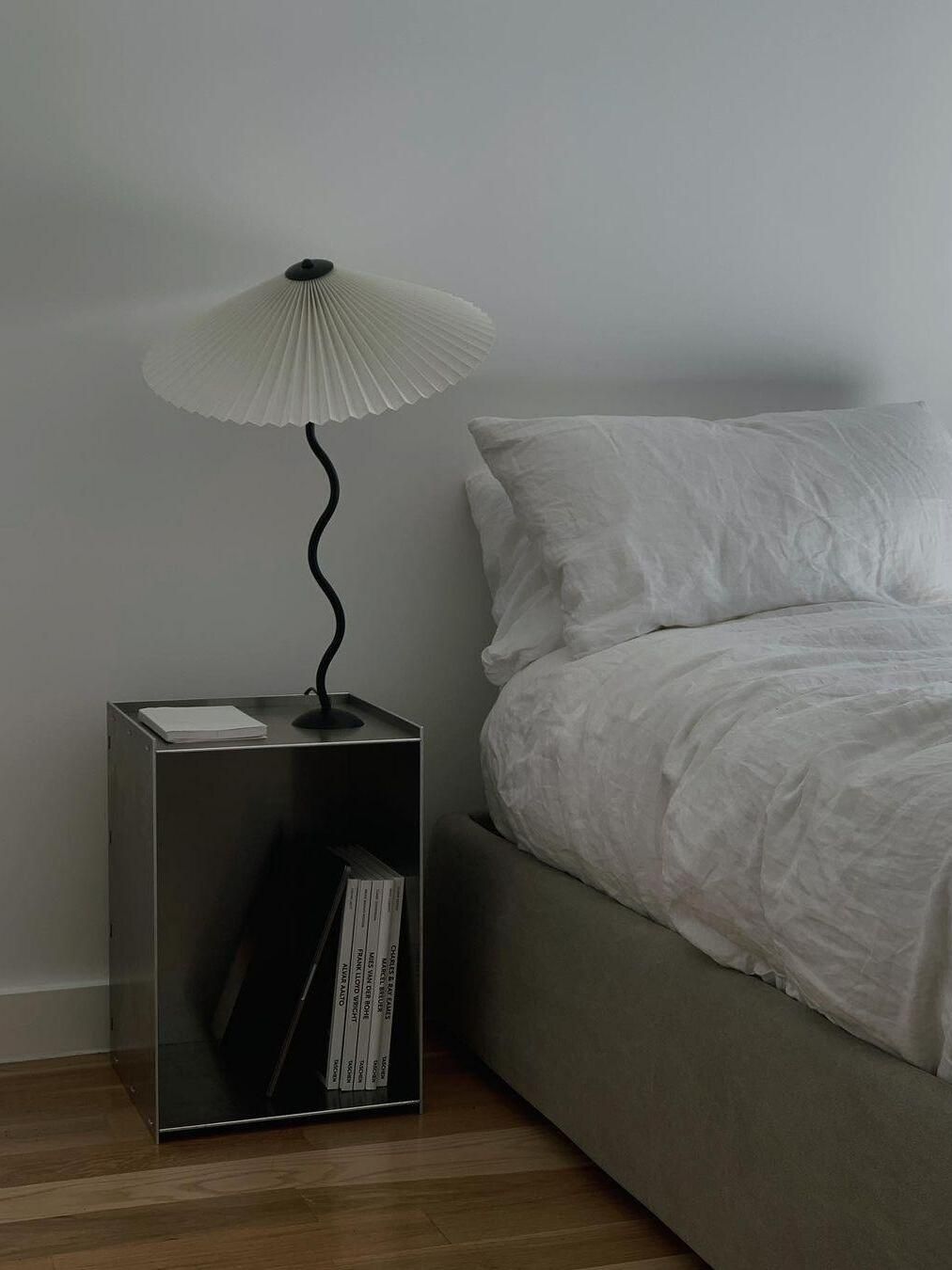 Illuminating Your Bedroom: Touch Table Lamps for a Cozy Ambiance