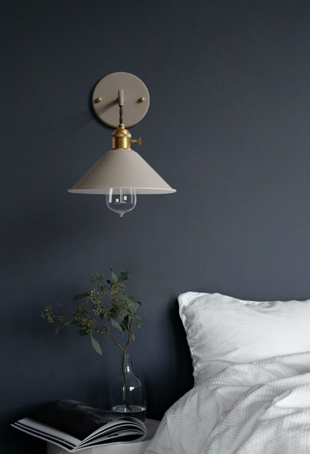 Illuminating Your Bedroom with Wall Mounted Lights