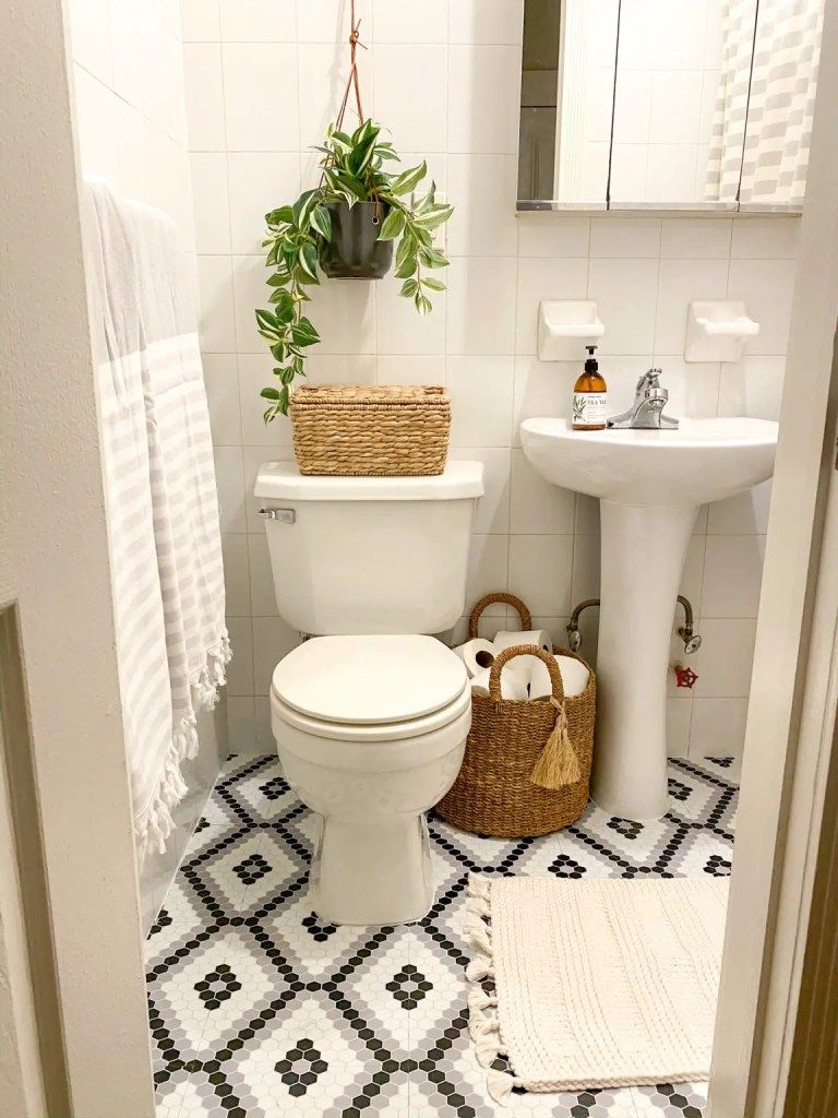 Innovative Ways to Refresh Your Bathroom Décor without Breaking the Bank