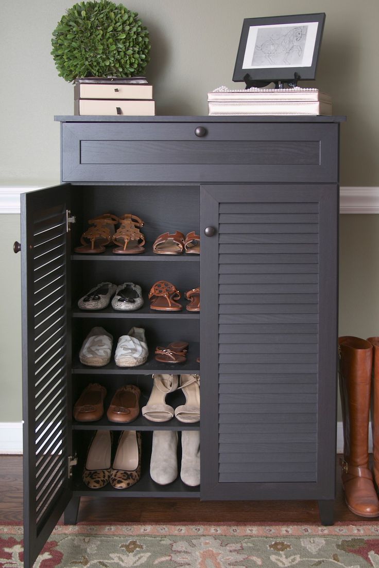 Maximizing Hallway Space: Efficient Shoe Storage Solutions