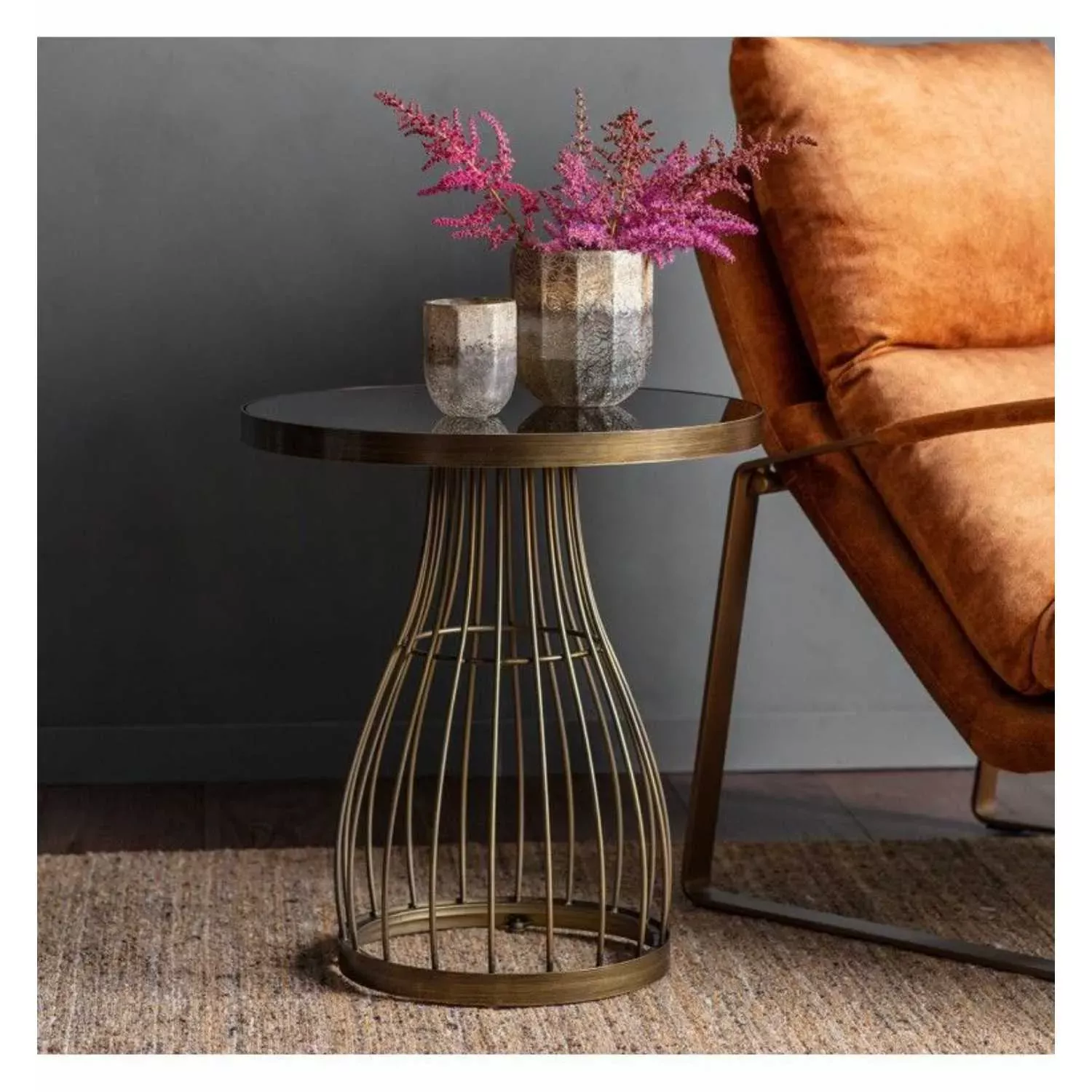 Sleek Round Black Glass Coffee Table: The Perfect Addition to Your Living Room