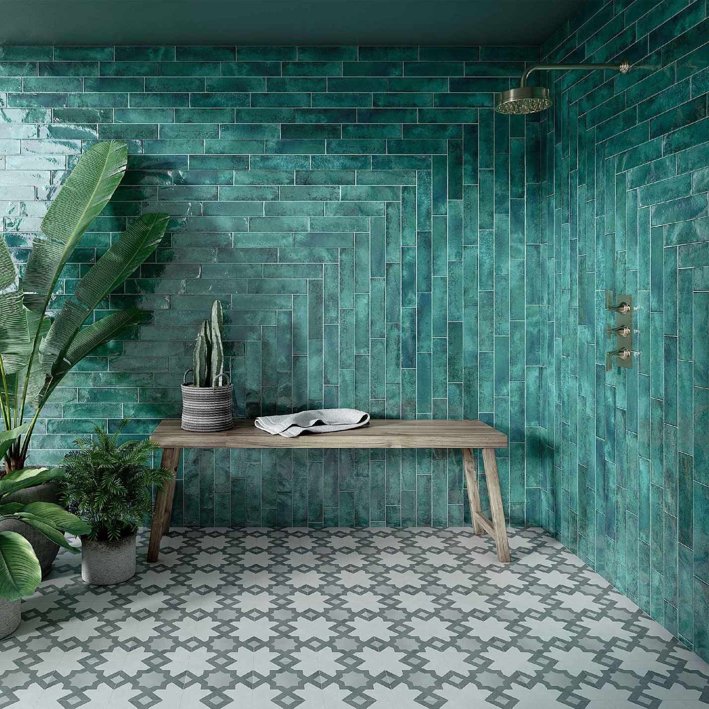 Sophisticated and Elegant Bathroom Wall Tile Design