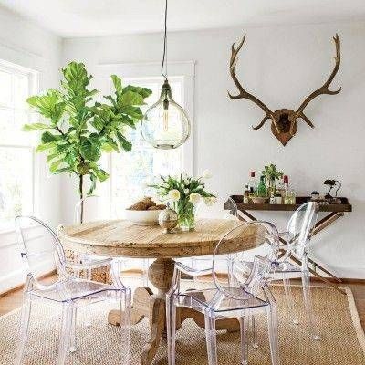 Stylish Acrylic Dining Chairs for Modern Interiors
