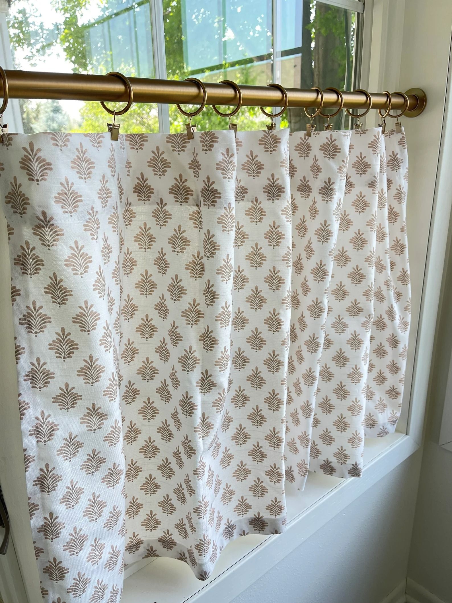 Stylish Bathroom Window Curtain Designs: Elevate Your Décor with These Chic Options